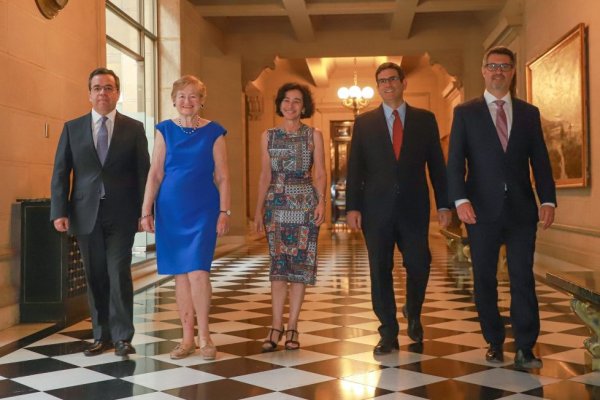 Vicepresidente del Banco Central se incorporará a la Escuela de