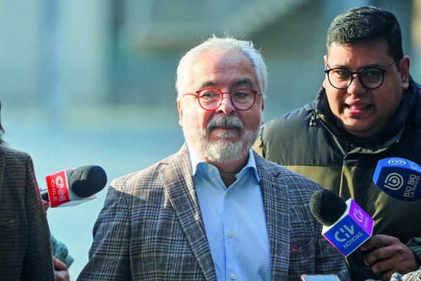 <p>En tres días murieron su padre y madre: cómo vivió Luis Hermosilla la semana en que quedó huérfano</p>