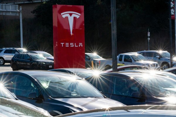 <p>El Tesla más económico del mundo se vende en Chile</p>