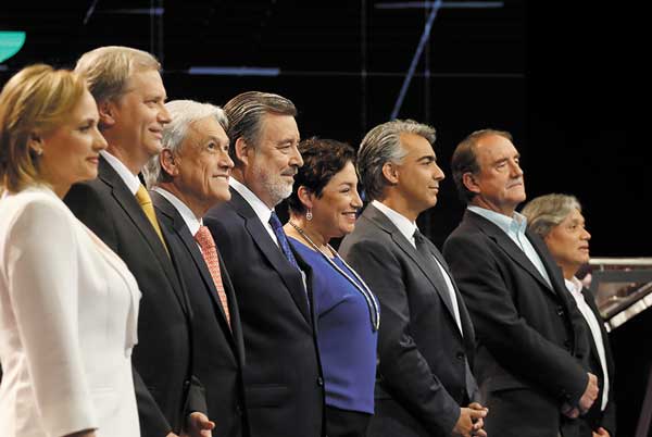 <p>Candidatos presidenciales debatirán sobre el sistema tributario al alero de fiscalizadores del SII</p>