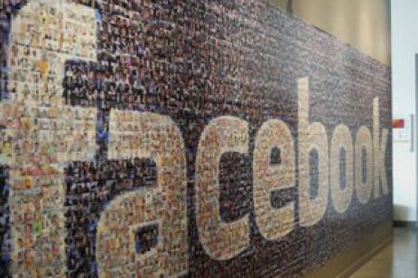 <p>Facebook reforma su estructura fiscal y tributará en países en que tiene presencia</p>