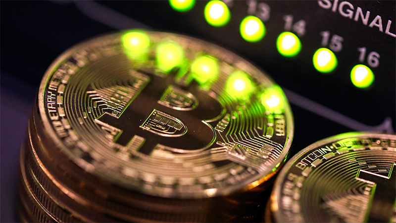 <p>Bitcoin: ¿Riesgo o futuro?</p>