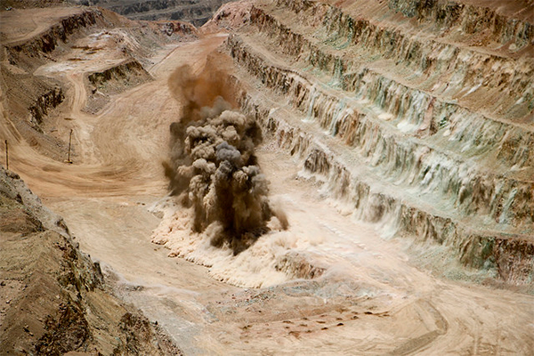 Las mineras ganan junto con los líderes proempresas en Chile y Sudáfrica