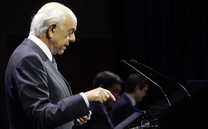 <p>Presidente de BBVA anuncia su retiro y advierte que ya no es hora de comprar "bancos físicos"</p>