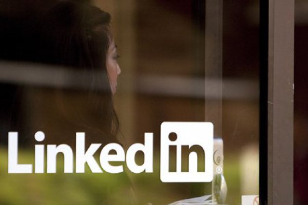 Cómo actualizar su LinkedIn sin que su jefe sospeche