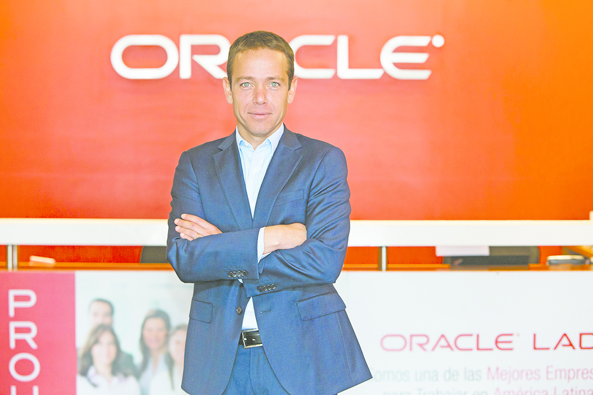 <p>Óscar Herrera, Senior Sales Director Public Sector de Oracle</p>