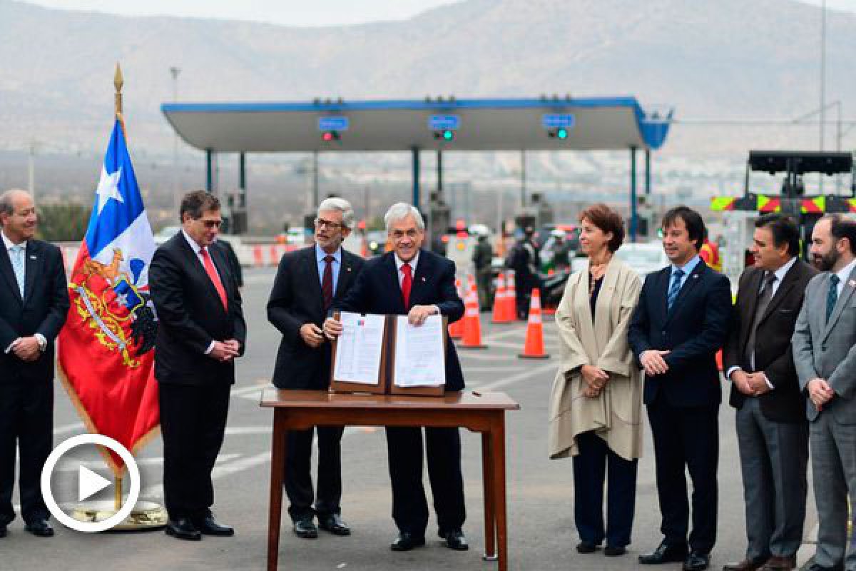 <p>Presidente anuncia inicio de la implementación de telepeajes en vías interurbanas en la Radial Nororiente. Agencia Uno</p>