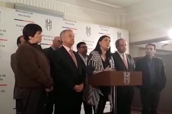 <p>Ahora en DF: Inician las negociaciones con el gobierno para definir la próxima alza del salario mínimo</p>