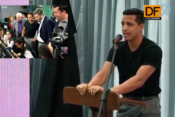 <p>Ahora en DF: Alexis Sánchez y autoridades inauguran fibra óptica en Tocopilla</p>