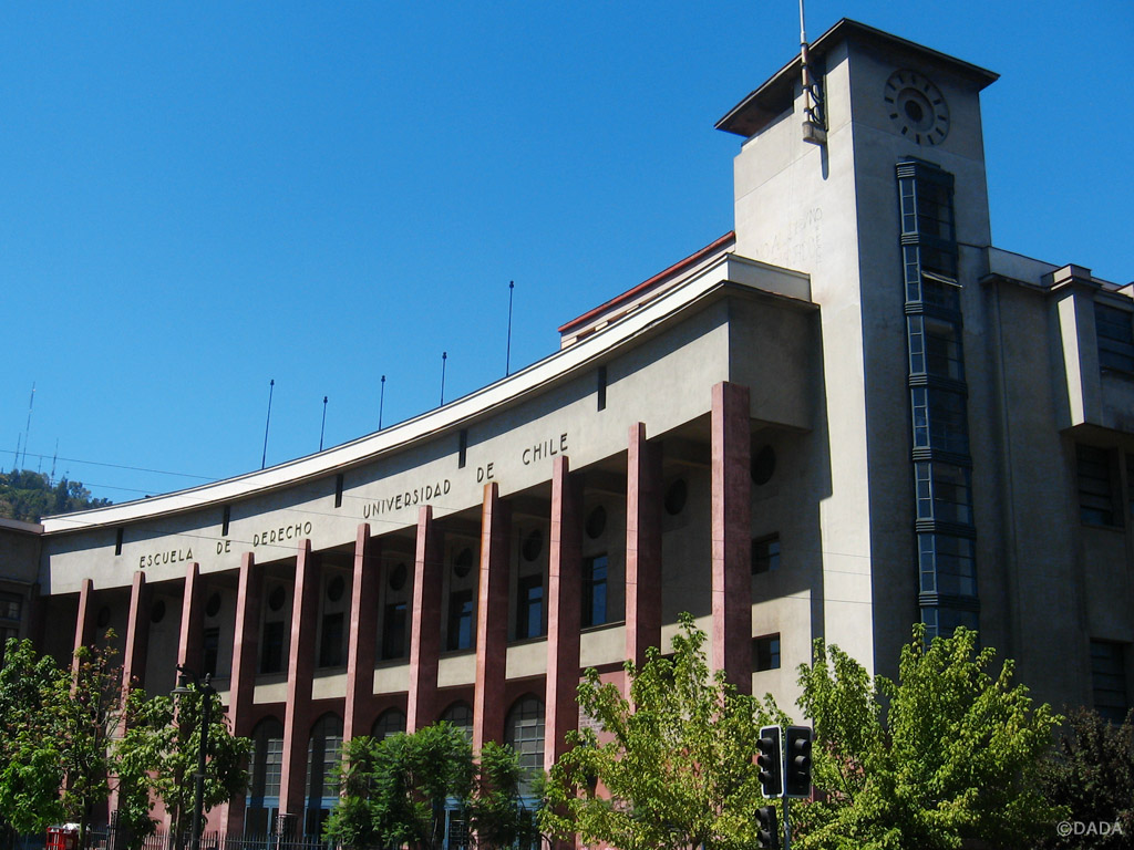 <p>La carta con la que Davor Harasic puso fin a tres años al mando de la Facultad de Derecho de la Chile</p>