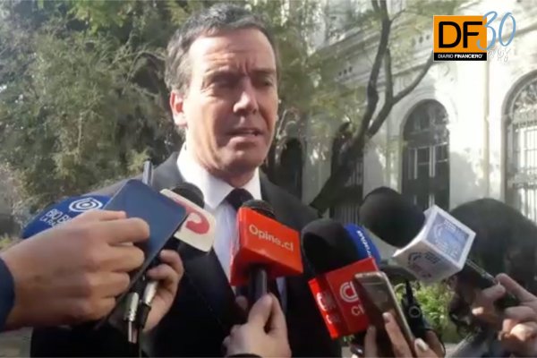 <p>Ahora en DF: Senadores responden a la crítica de Piñera por sequía legislativa</p>