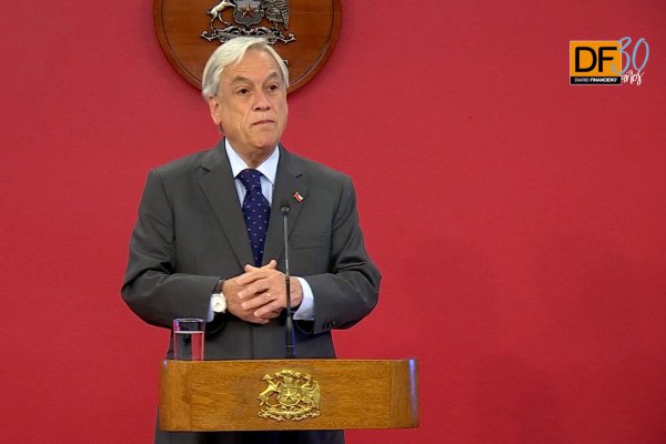 <p>Ahora en DF: Piñera firma indicación que deroga la Ley Reservada del Cobre</p>