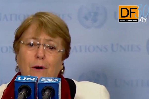 <p>Ahora en DF: Bachelet "respeta la decisión" de seis países de pedir se investigue al gobierno de Venezuela</p>