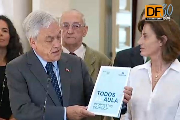 <p>Ahora en DF: Piñera recibe informe de la Comisión Todos al Aula</p>