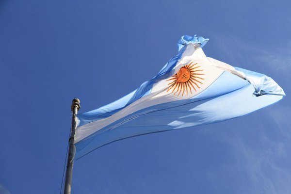 El riesgo país de Argentina no para de subir y el Merval profundiza la baja