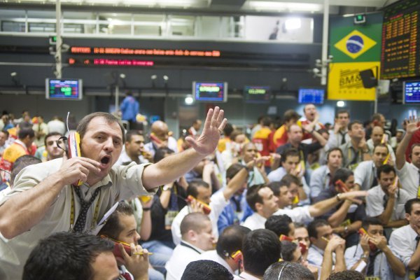 <p>Los fondos mutuos accionarios este año solo bailaron al ritmo de la samba</p>