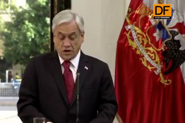 <p>Ahora en DF: Piñera promulga Ley que Moderniza la Legislación Bancaria</p>