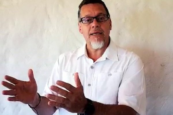 <p>Lagos Weber: “El lenguaje de odio utilizado por el presidente, no ayuda en nada con la migración”</p>