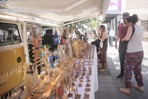 Expertos plantean vías para que trabajadores por cuenta propia coticen para su jubilación