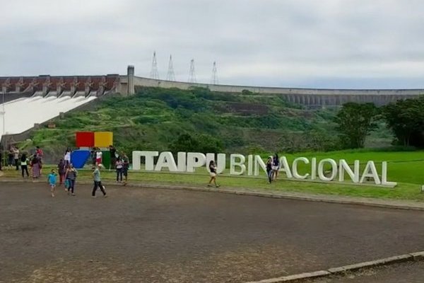 <p>Reporte Global: Brasil y Paraguay refuerzan relaciones bilaterales políticas y económicas</p>