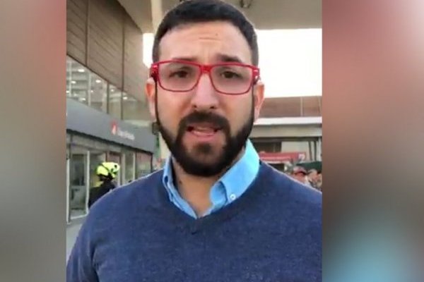 <p>Ahora en DF: Multan al diputado Miguel Crispi por entregar información en la vía pública</p>