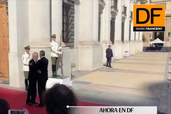 <p>Ahora en DF: Así fue la llegada de Macri a Chile y de Abdo a La Moneda</p>