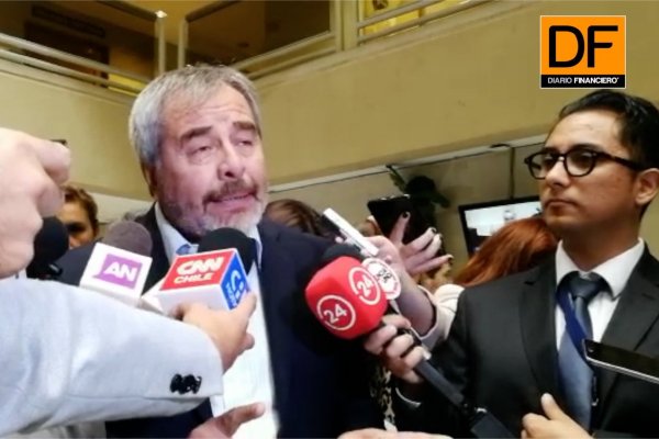 <p>Ahora en DF: Diputado Gabriel Ascencio (DC) anuncia acuerdo entre la oposición para enfrentar proyectos emblemáticos del gobierno</p>