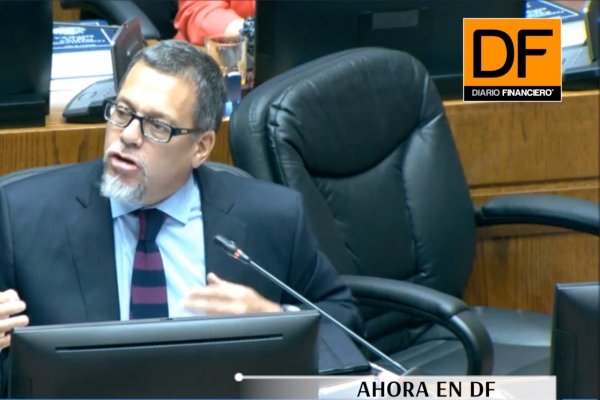 <p>Ahora en DF: Senador Lagos Weber cuestiona bases de política exterior</p>