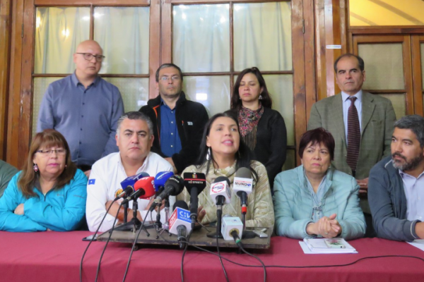 <p>Ahora en DF: CUT arremetió contra el proyecto de adaptabilidad laboral por "engañoso"</p>