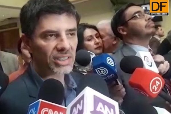 <p>Marcelo Díaz: “Está la necesidad de reflotar el proceso constituyente del gobierno de Bachelet"</p>