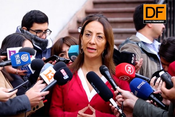 <p>Ahora en DF: Ministra Pérez informa que presentarán nuevo protocolo de delegaciones en gira presidenciales en los próximos días</p>