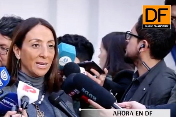 <p>Ahora en DF: Ministra Pérez desmiente movimientos en el gabinete y se refiere a dichos de Kast</p>