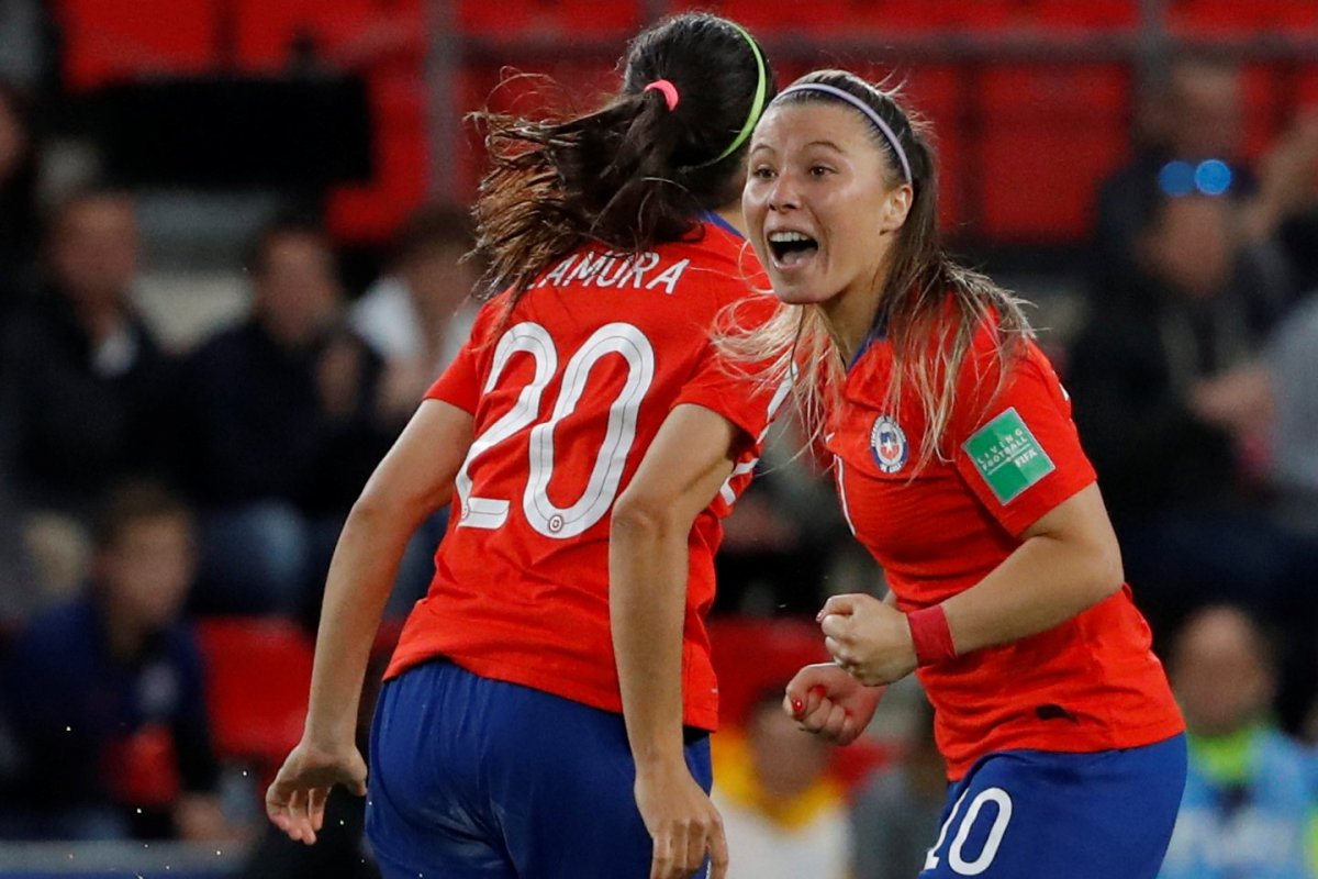 <p>FIFA bloquea acuerdo de transmisión entre CHV y tres radios durante Copa Mundial Femenina de Francia</p>