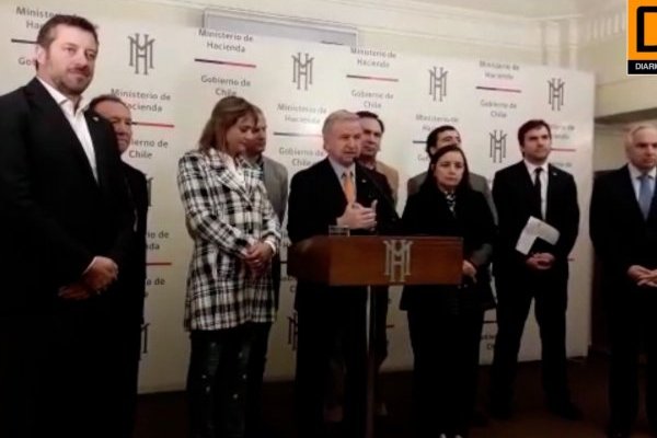 <p>Ahora en DF: Hacienda anuncia beneficio de condonación en deudas tributarias, multas y de intereses a víctimas de violencia rural en La Araucanía</p>