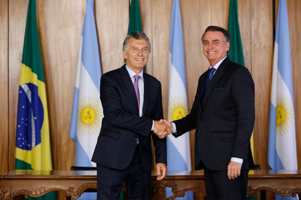 Los presidentes de Argentina y Brasil acordaron dinamizar las actividades del bloque.