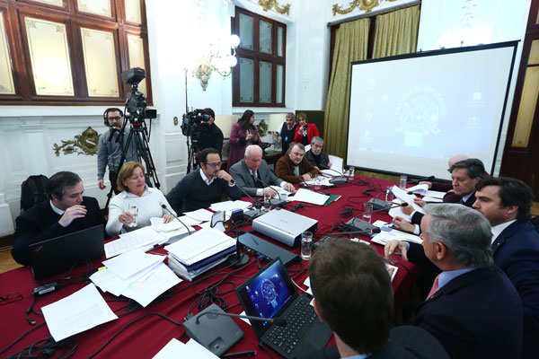 Ayer, la comisión aprobó casi la totalidad del primer artículo del proyecto del gobierno. / Foto: Camara de Diputados