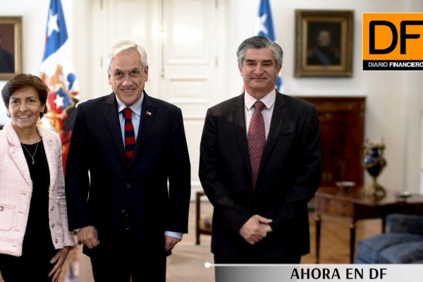 <p>Ahora en DF: Piñera recibe en La Moneda a nueva presidenta del TC</p>