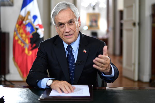 Piñera presenta aumento del gasto de 3%, el menor de la última década