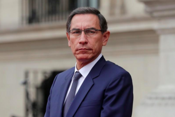 Perú: Vizcarra apresura designación de gabinete en plena crisis política