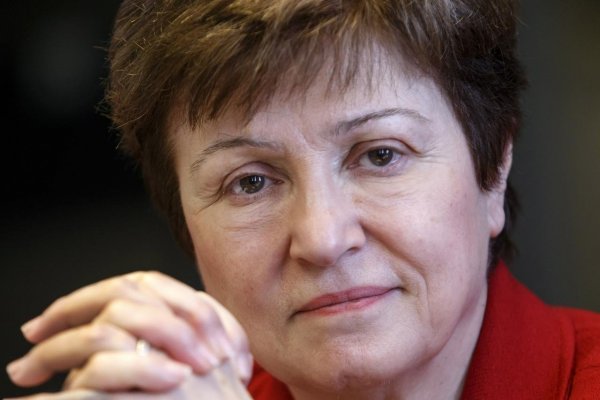 “La economía global se encuentra ahora en una desaceleración sincronizada”, dijo Georgieva.