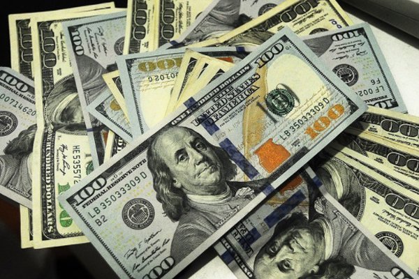 Dólar en Chile cae levemente pese a caída de emergentes internacional