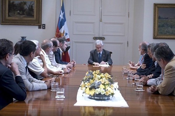 <p>Piñera analizó con gabinete situación del país y reforzó llamado a la paz en medio de debate constitucional</p>