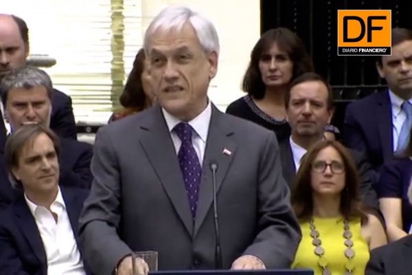 <p>Ahora en DF: Presidente Piñera firma reforma para iniciar proceso constituyente</p>