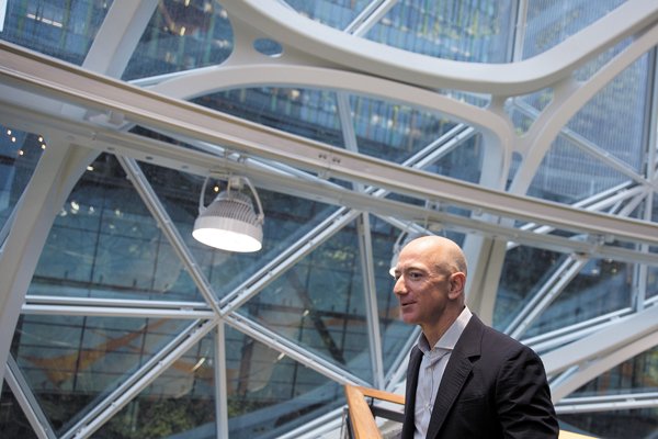 <p>Bezos anuncia fondo de US$10.000 millones para combatir cambio climático</p>