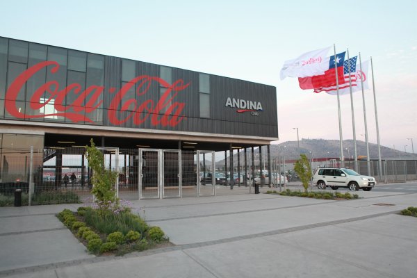La embotelladora de Coca-Cola opera en Chile, Argentina, Brasil y Paraguay. Foto: Rodolfo Jara