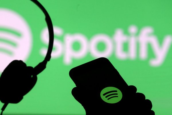 Hey Spotify', el asistente de voz propio de Spotify funciona sólo dentro de  su app y permite controlar la música mediante voz