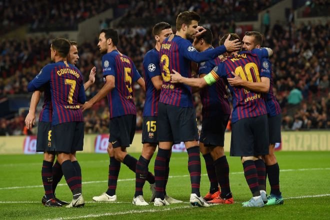 <p>El fútbol también es golpeado: Barcelona y jugadores acuerdan rebajar los sueldos en 70%</p>