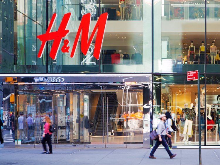 <p>Ventas de H&M caen casi a la mitad en marzo debido al coronavirus y advierte que enfrentarán pérdidas</p>