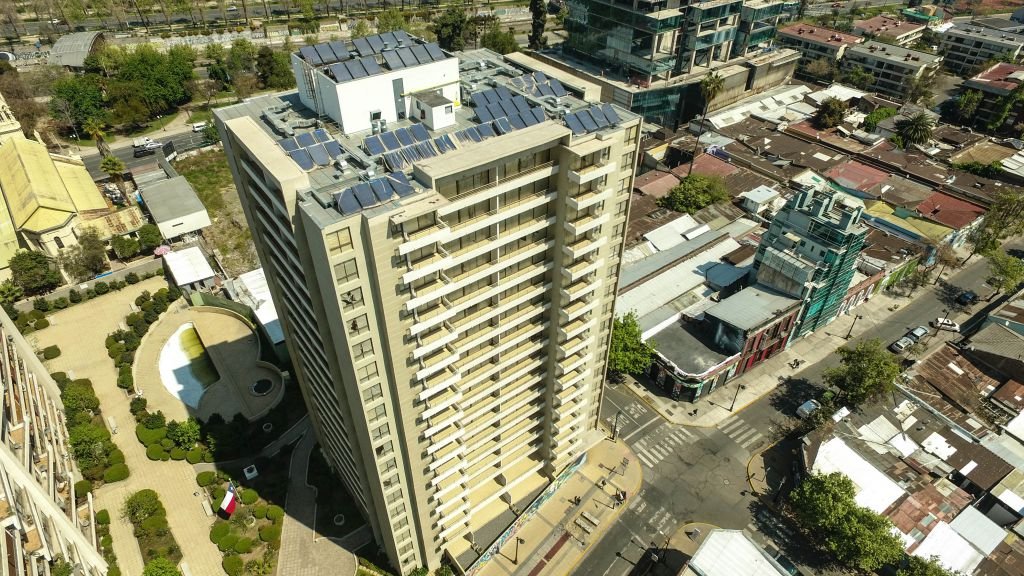 <p>Corte Suprema ordena a alcalde Jadue recepcionar torre en Bellavista que quería demoler</p>