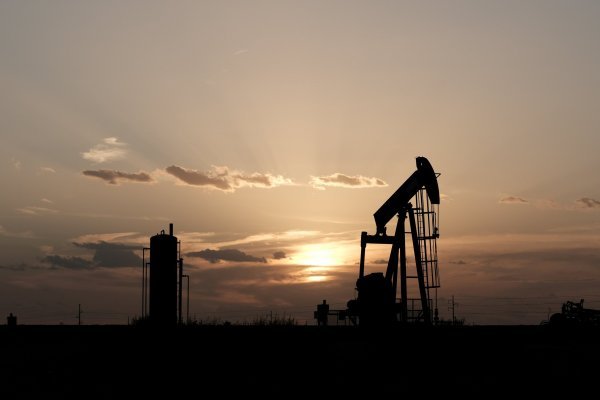 <p>El petróleo en EEUU vuelve al subsuelo: por primera vez en la historia se cotiza bajo US$ 0</p>